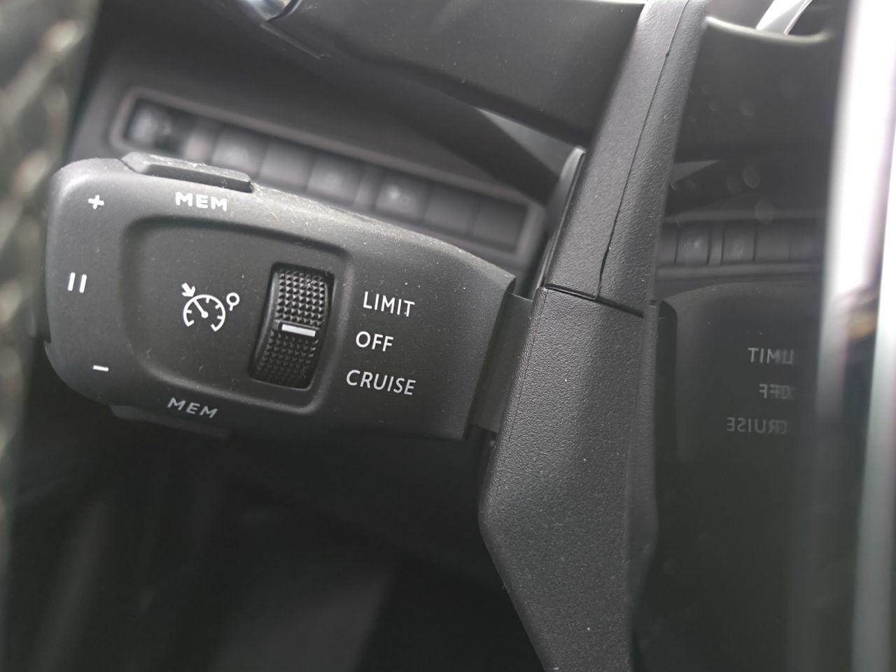 Peugeot 3008 Hybrid ALLURE PACK PLUG IN HYBRID 225 e EAT8  - Foto 2