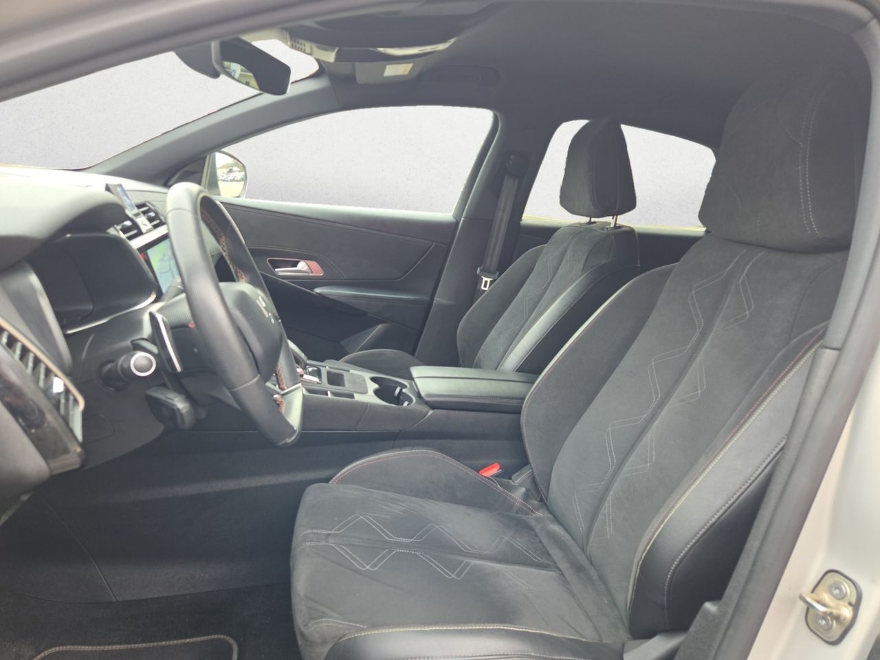 DS DS 7 Crossback BLUE HDI 130 AUT PERFORMANCE   - Foto 2