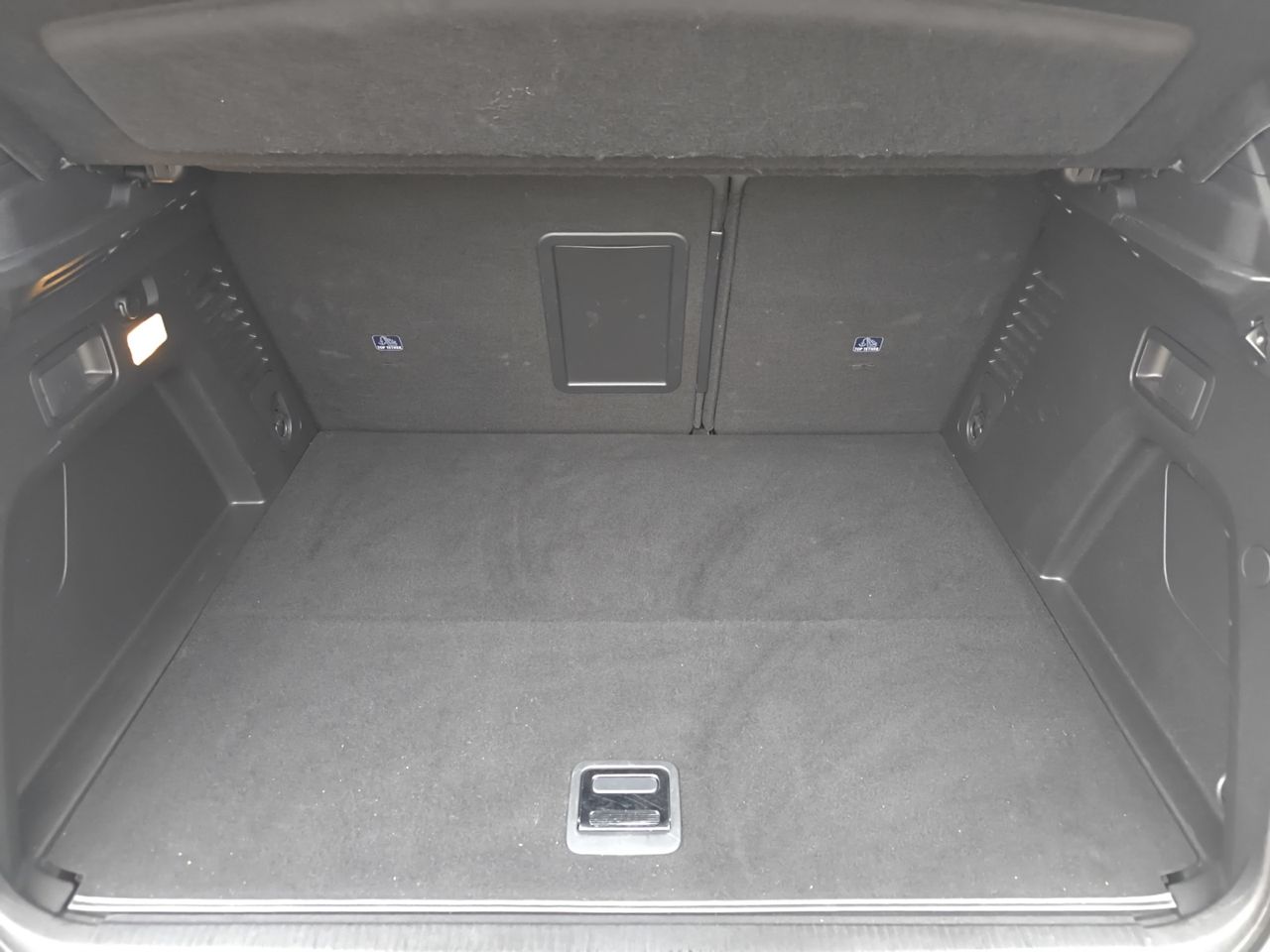 Peugeot 3008 Hybrid ALLURE PACK PLUG-IN HYBRID 225 e-EAT8  - Foto 2