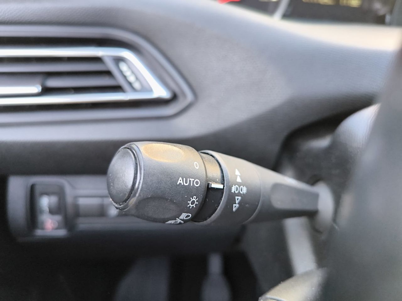 Peugeot 308 STYLE BLUE HDI 100 CV  - Foto 2