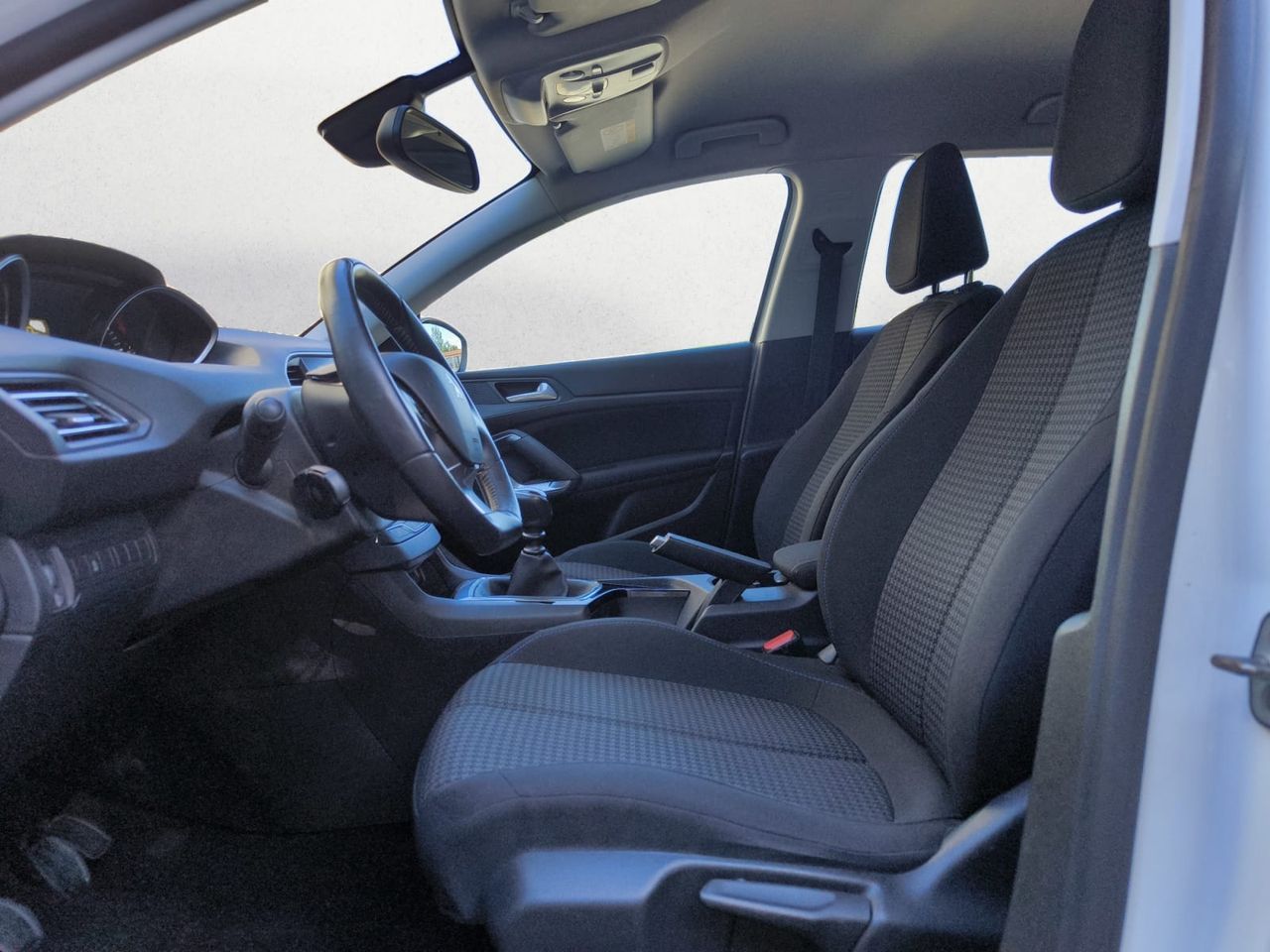 Peugeot 308 STYLE BLUE HDI 100 CV  - Foto 2