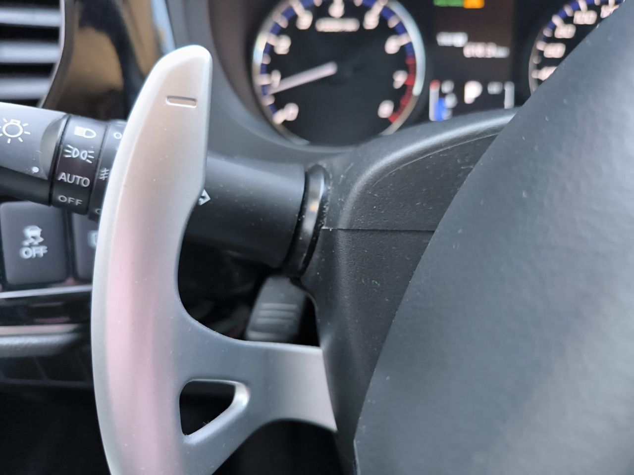 Mitsubishi Outlander 200 MPI MOTION 2WD 7 PLAZAS  - Foto 2