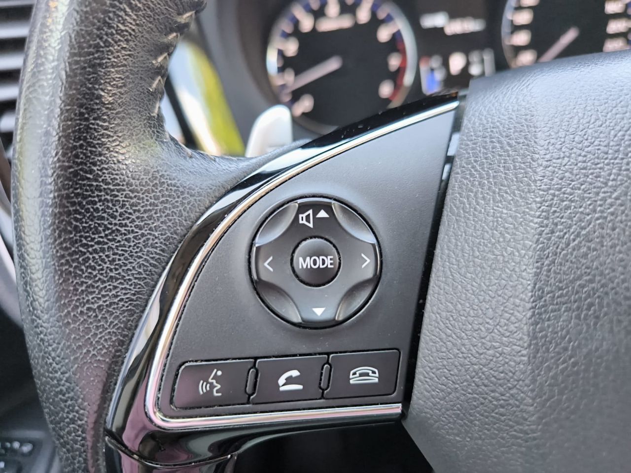 Mitsubishi Outlander 200 MPI MOTION 2WD 7 PLAZAS  - Foto 2