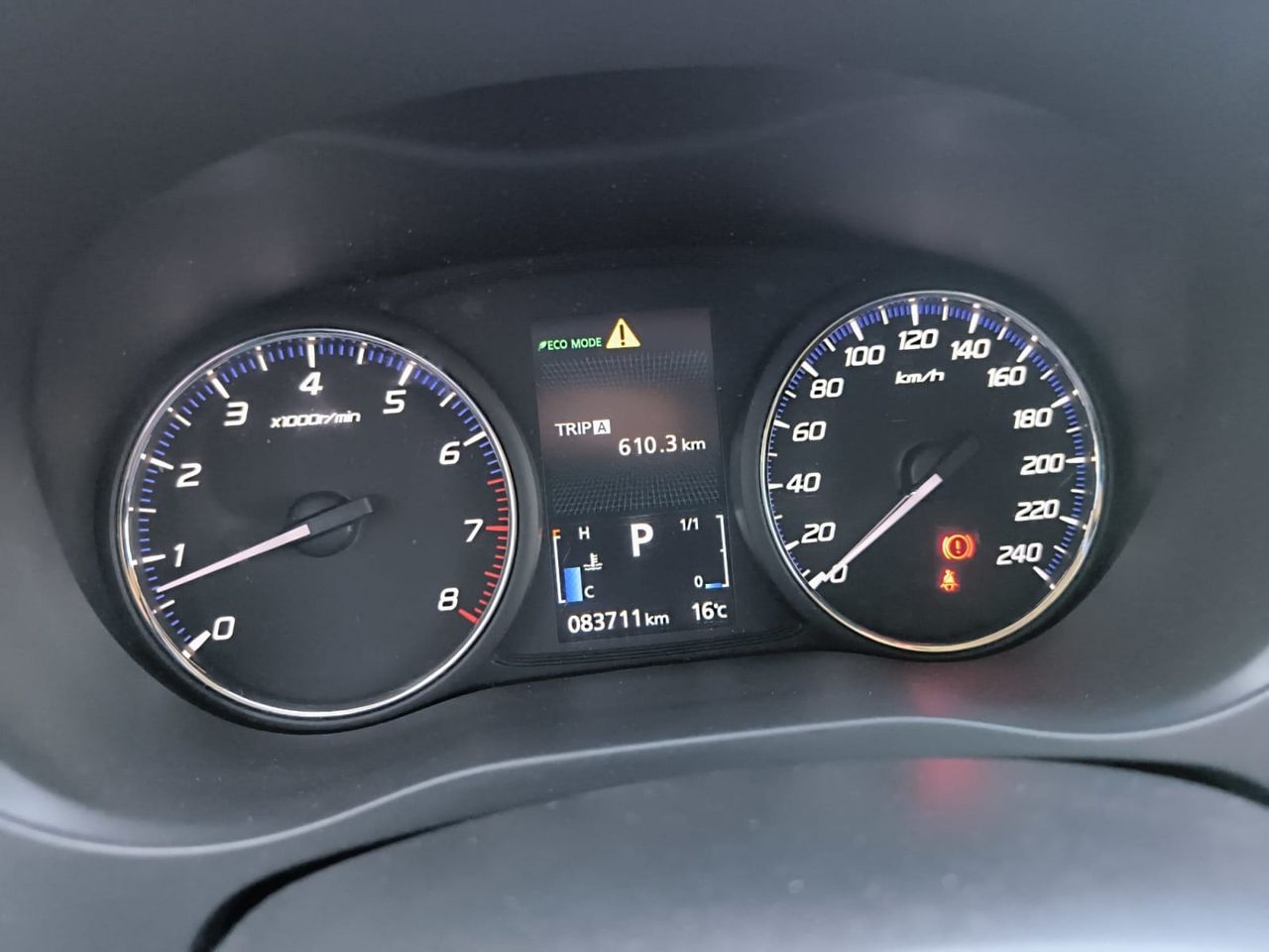 Mitsubishi Outlander 200 MPI MOTION 2WD 7 PLAZAS  - Foto 2