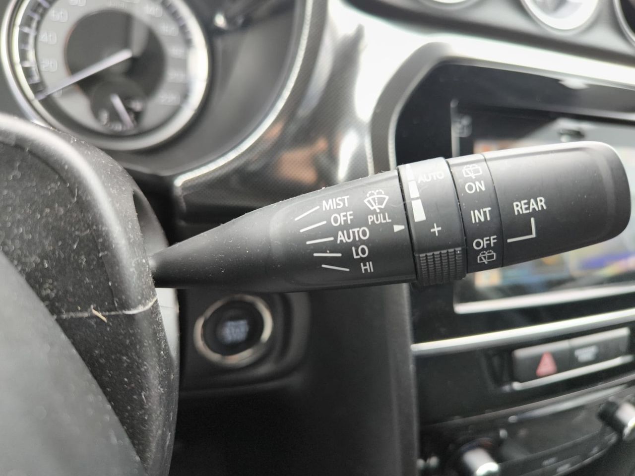 Suzuki Vitara 1.5 GLX 4WD STRONG HYBRID AUTO  - Foto 2