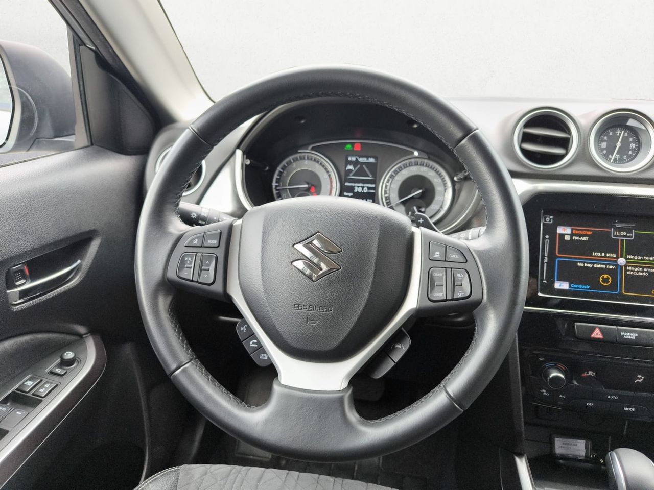 Suzuki Vitara 1.5 GLX 4WD STRONG HYBRID AUTO  - Foto 2