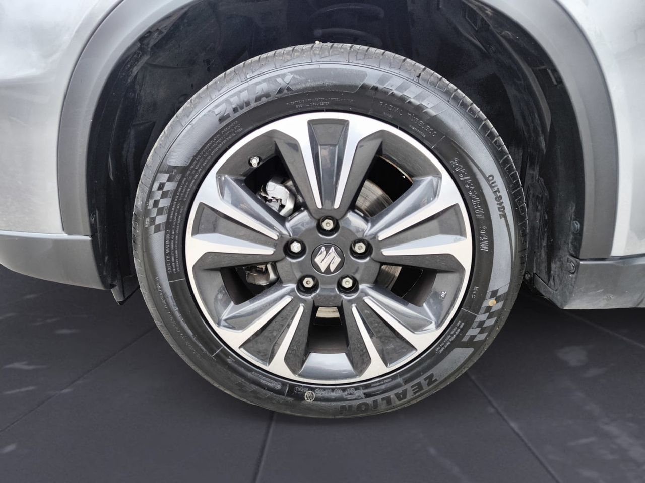 Suzuki Vitara 1.5 GLX 4WD STRONG HYBRID AUTO  - Foto 2