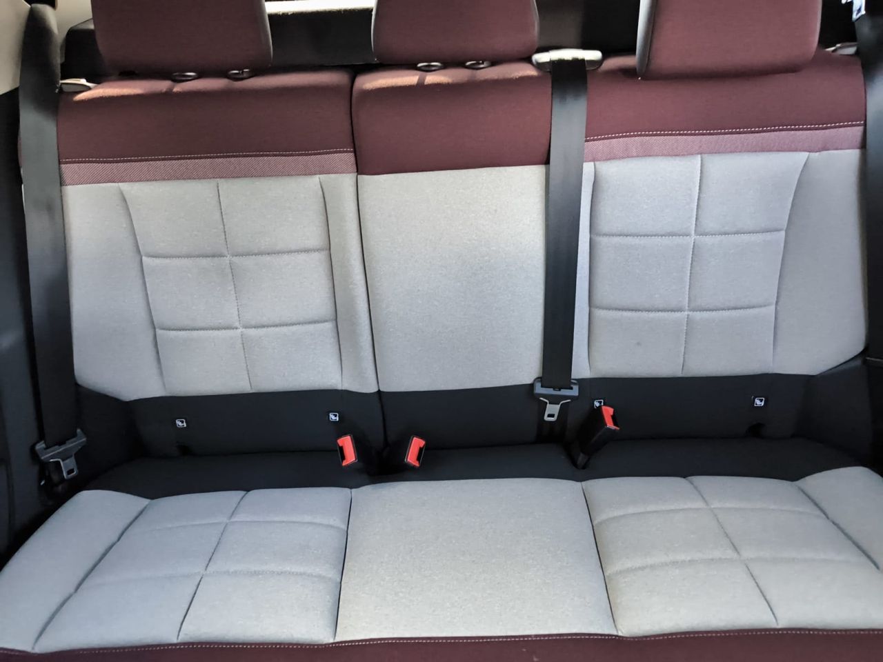 Citroën C4 Cactus BLUE HDI 100 CV SHINE  - Foto 2