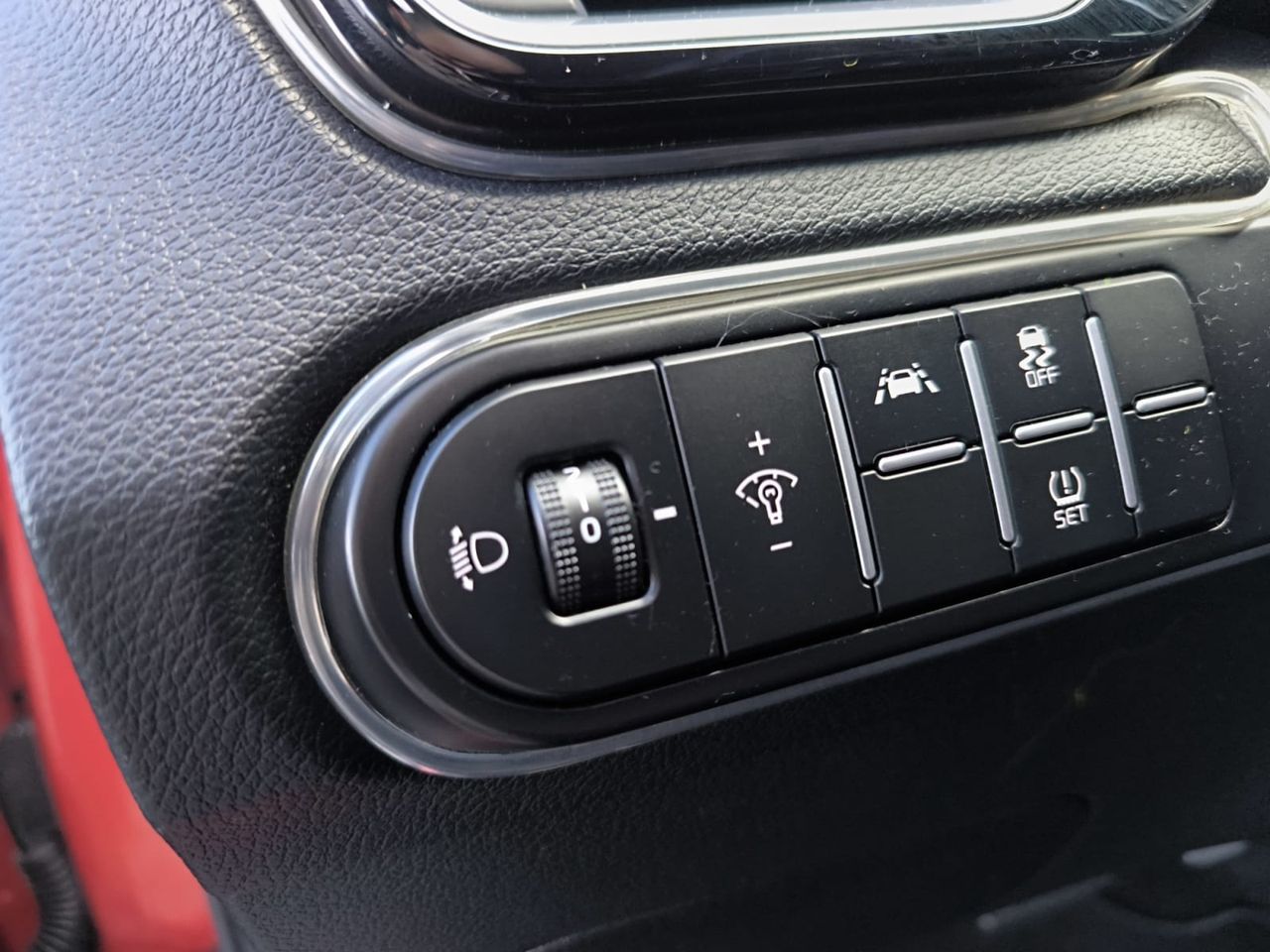 Kia XCeed 1.6 MHEV CRDI TECH 136 CV  - Foto 2