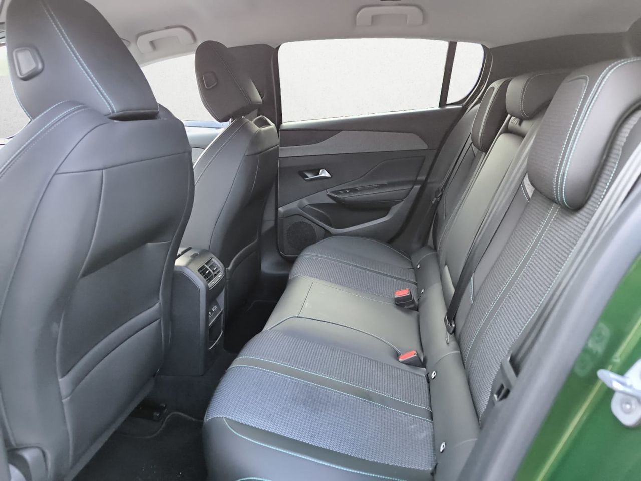 Peugeot 308 ALLURE PACK BLUE HDI 130 CV  - Foto 2