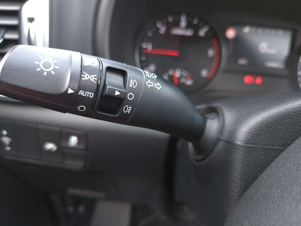 Kia Sportage CRDI 115 CV X TECH  - Foto 2