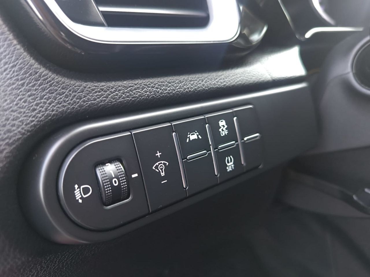 Kia XCeed 1.6 CRDI TECH  - Foto 2