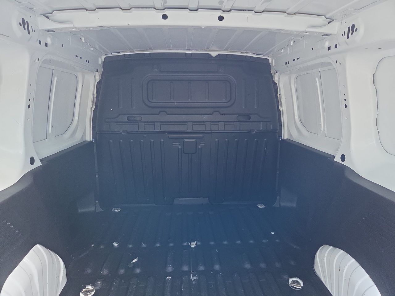 Peugeot Partner PRO STANDARD 600 KG BLUE HDI 100 CV  - Foto 2