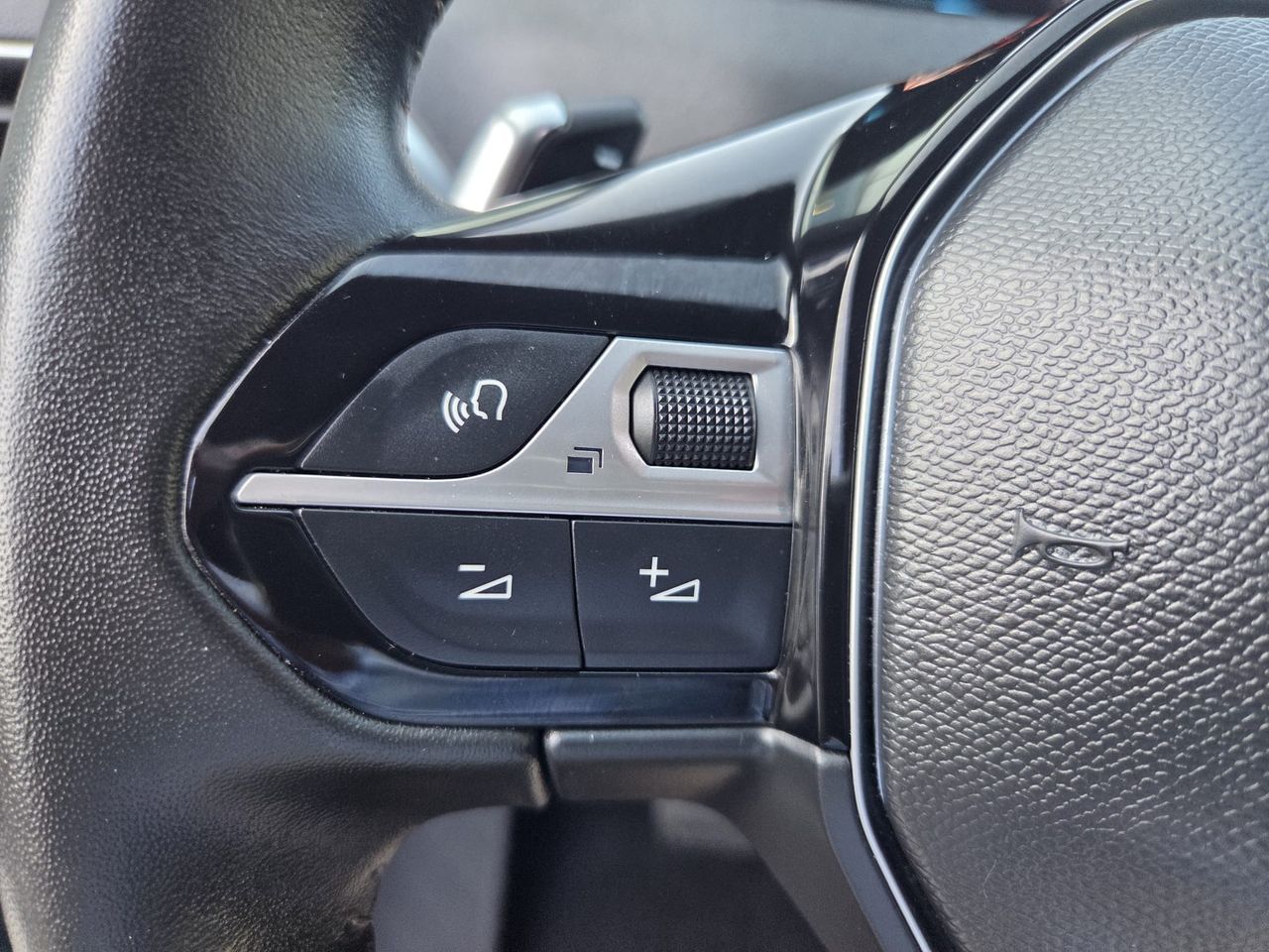 Peugeot 3008 ALLURE PACK BLUE HDI 130 CV EAT8  - Foto 2