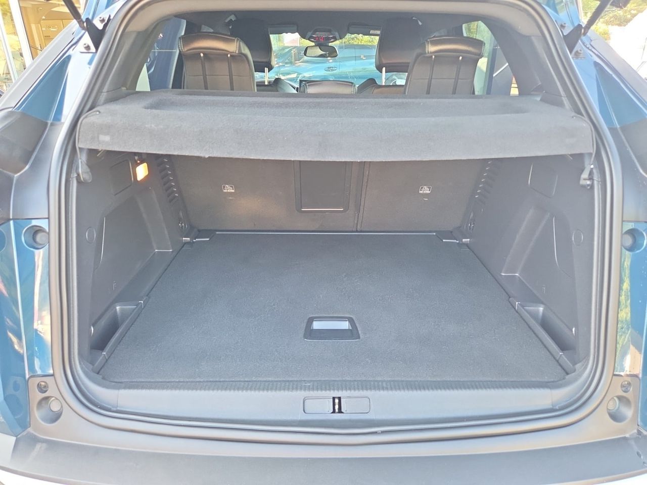 Peugeot 3008 ALLURE PACK BLUE HDI 130 CV EAT8  - Foto 2