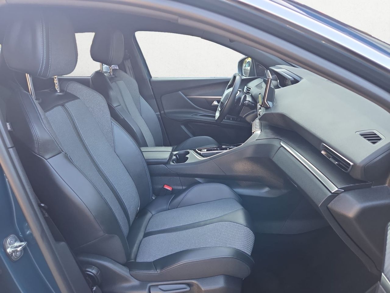 Peugeot 3008 ALLURE PACK BLUE HDI 130 CV EAT8  - Foto 2