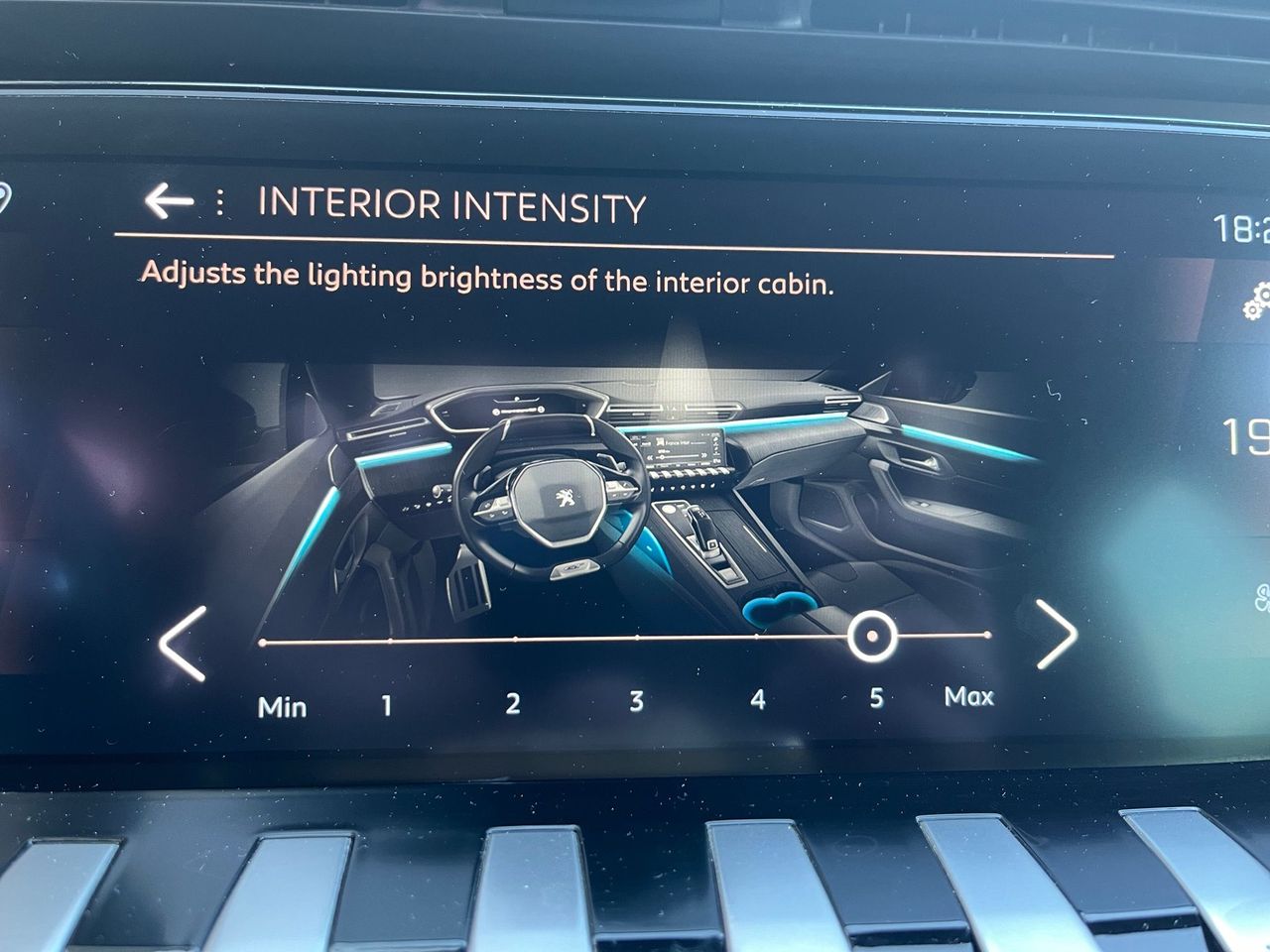 Peugeot 508 SW GT LINE BLUE HDI 130 CV EAT8  - Foto 2