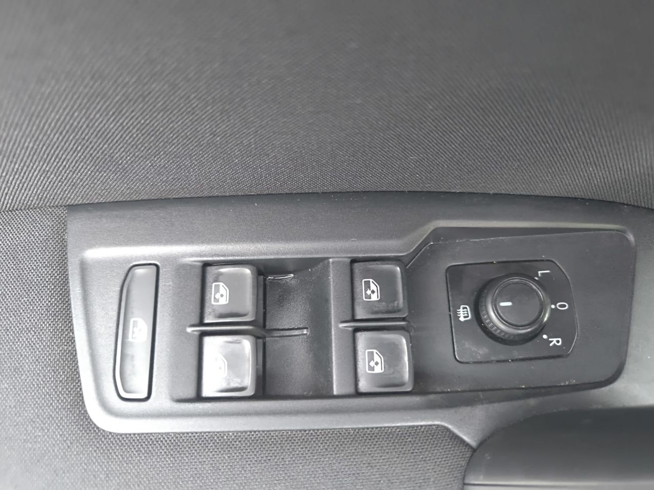 Volkswagen Tiguan R LINE 2.0 TDI 150 CV DSG  - Foto 2