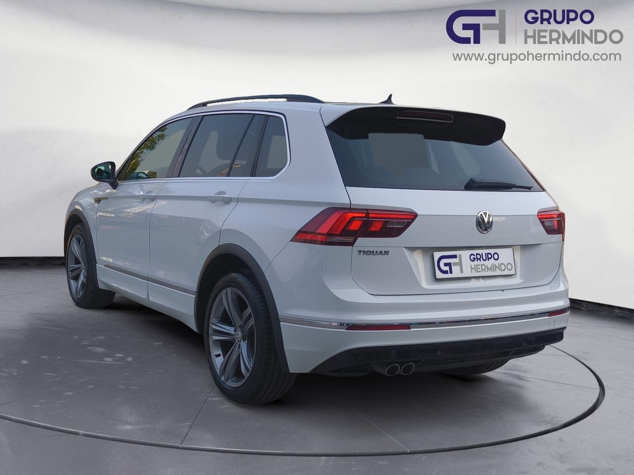 Volkswagen Tiguan R LINE 2.0 TDI 150 CV DSG  - Foto 2