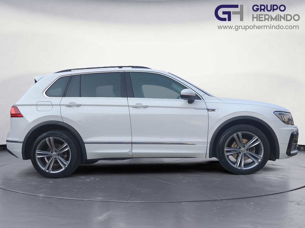 Volkswagen Tiguan R LINE 2.0 TDI 150 CV DSG  - Foto 2