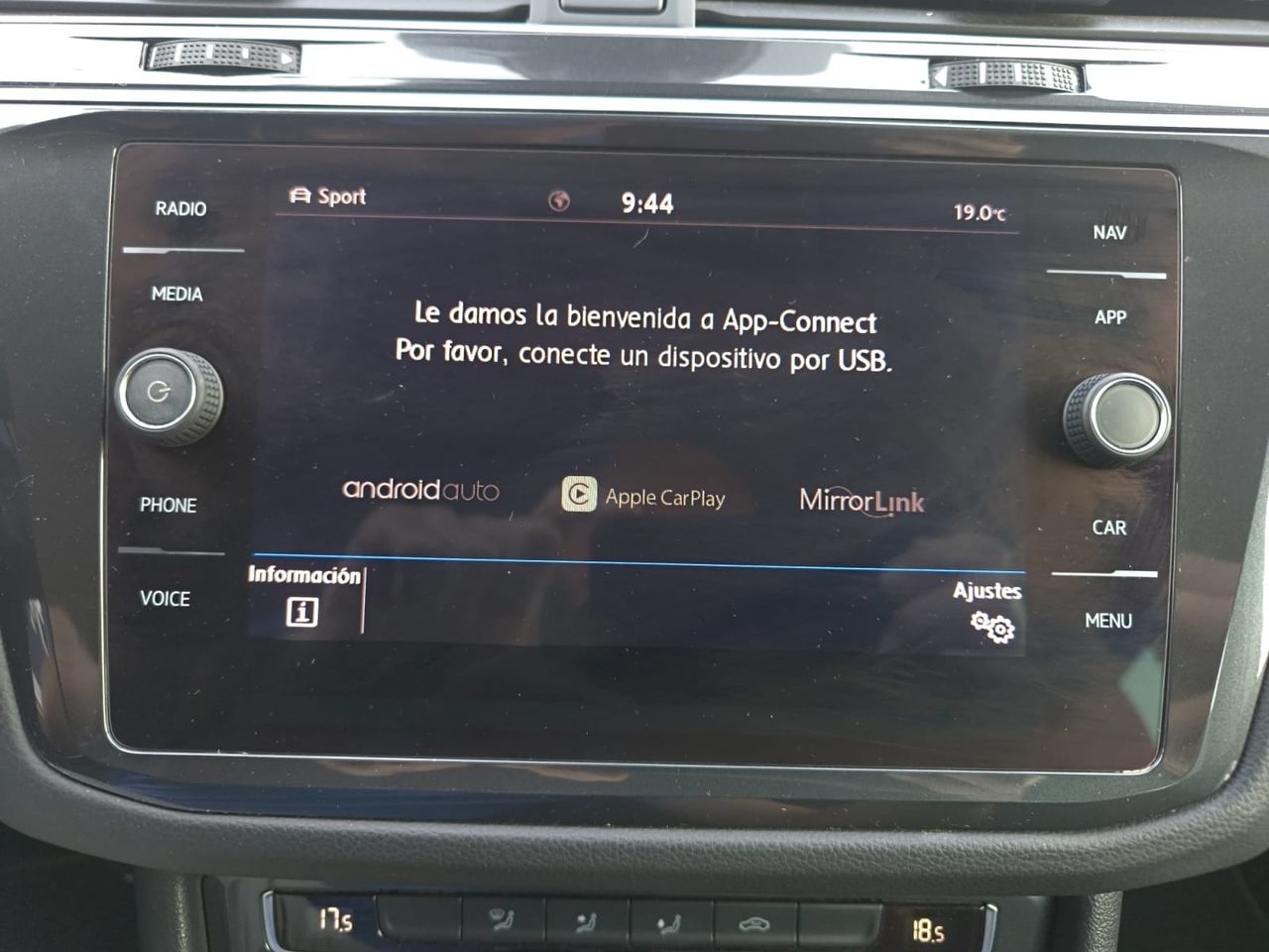 Volkswagen Tiguan R LINE 2.0 TDI 150 CV DSG  - Foto 2