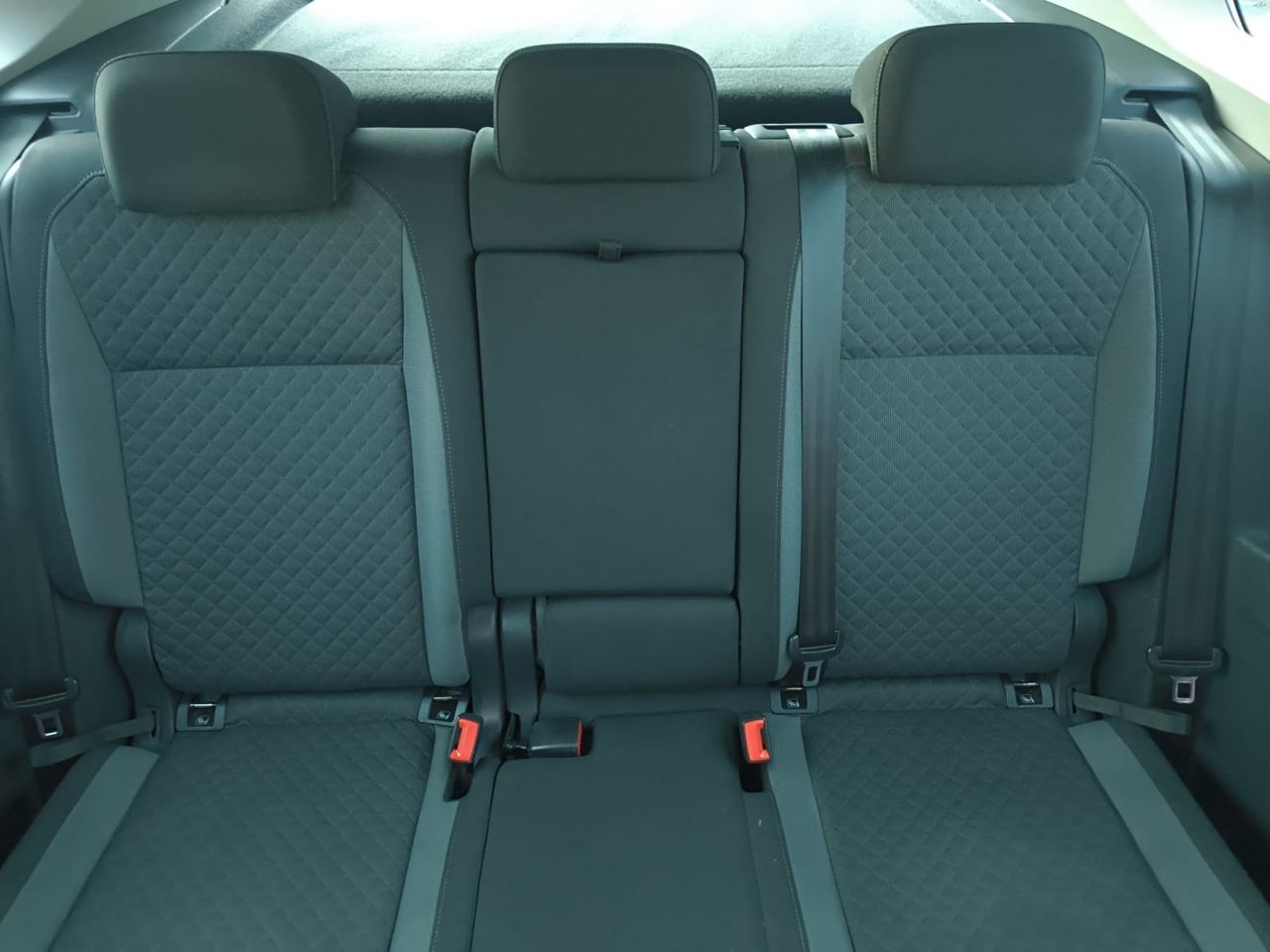 Volkswagen Tiguan R LINE 2.0 TDI 150 CV DSG  - Foto 2