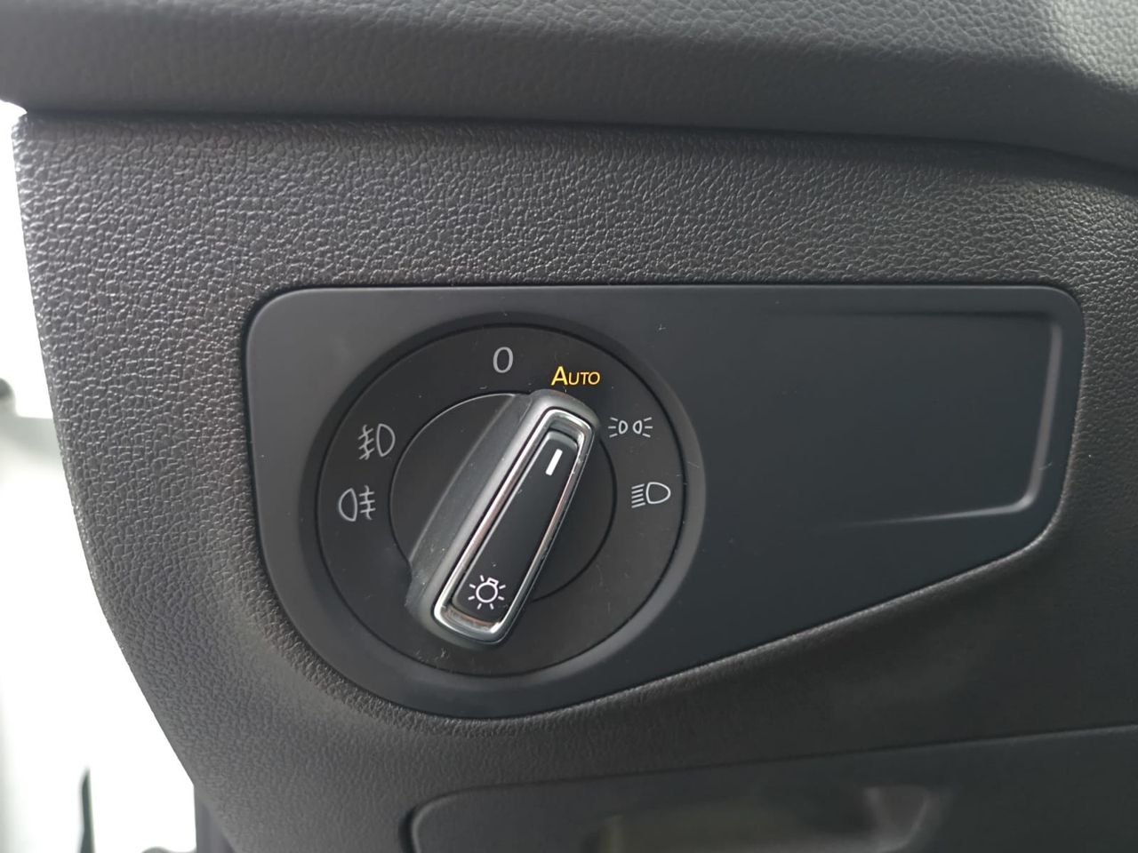 Volkswagen Tiguan R LINE 2.0 TDI 150 CV DSG  - Foto 2