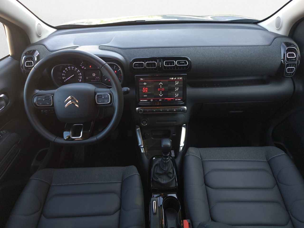 Citroën C3 Aircross BLUE HDI 110 CV SHINE  - Foto 2