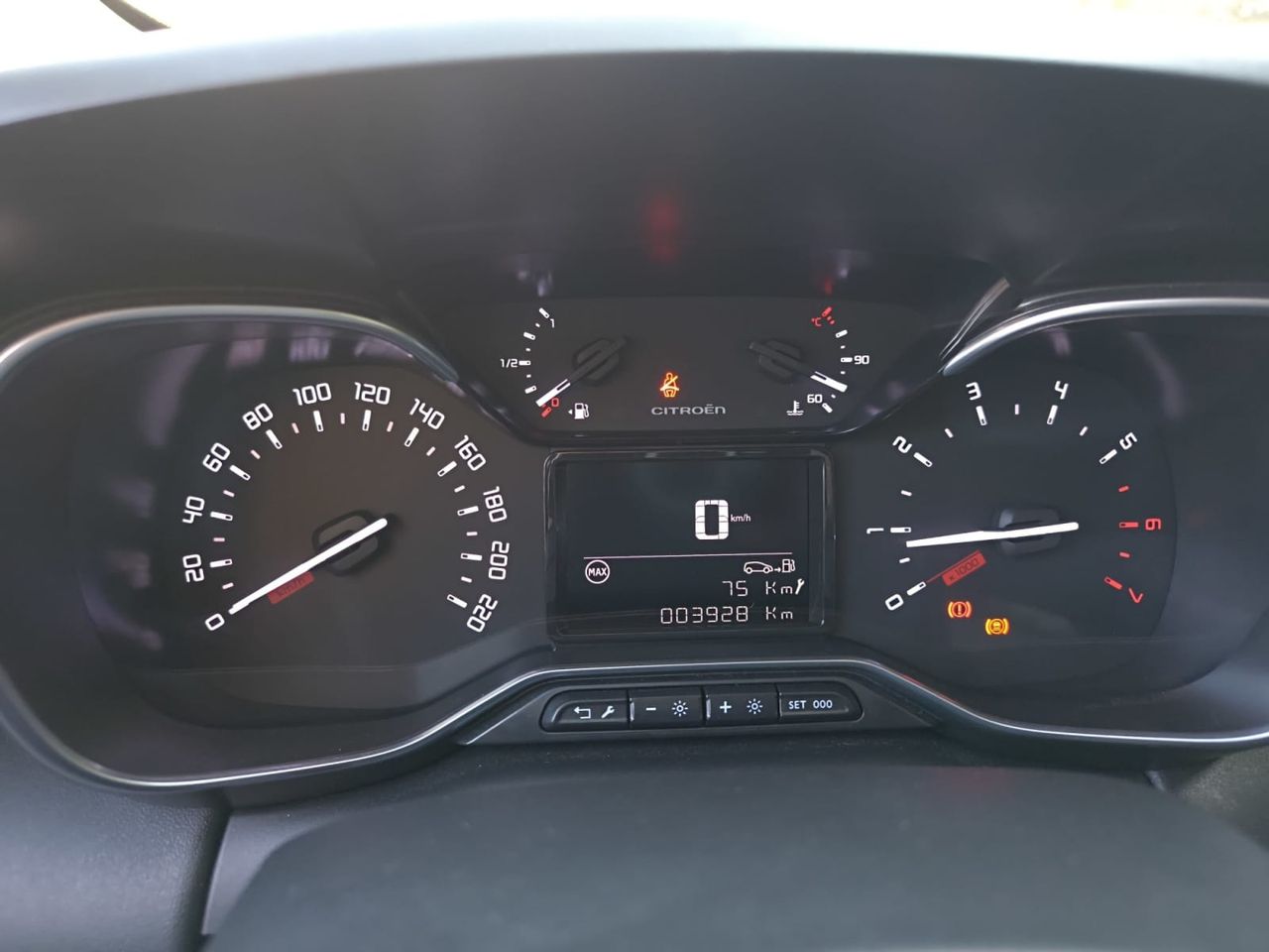 Citroën C3 Aircross BLUE HDI 110 CV SHINE  - Foto 2