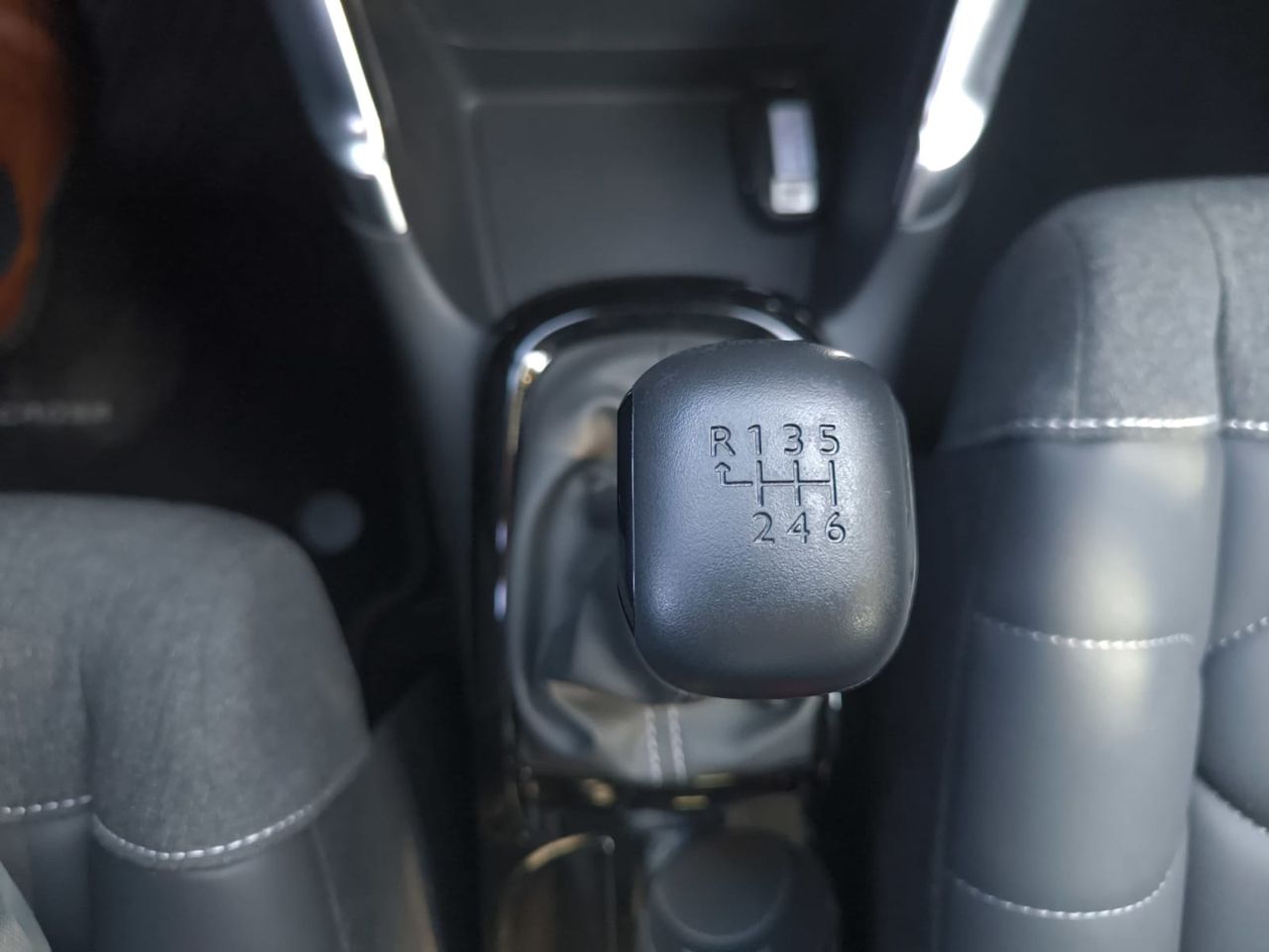 Citroën C3 Aircross BLUE HDI 110 CV SHINE  - Foto 2