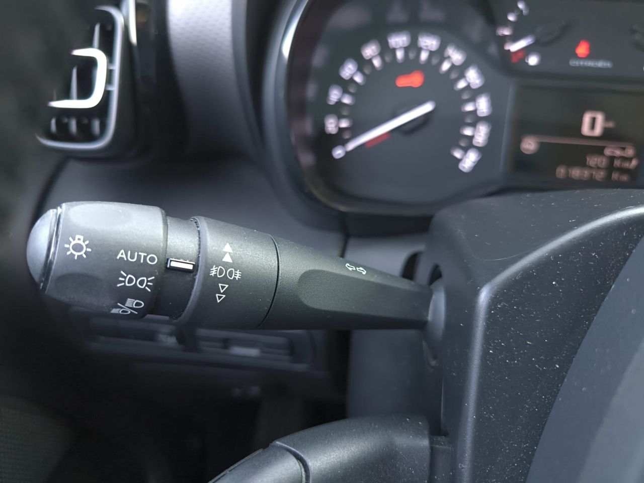 Citroën C3 Aircross BLUE HDI 110 CV C SERIES  - Foto 2