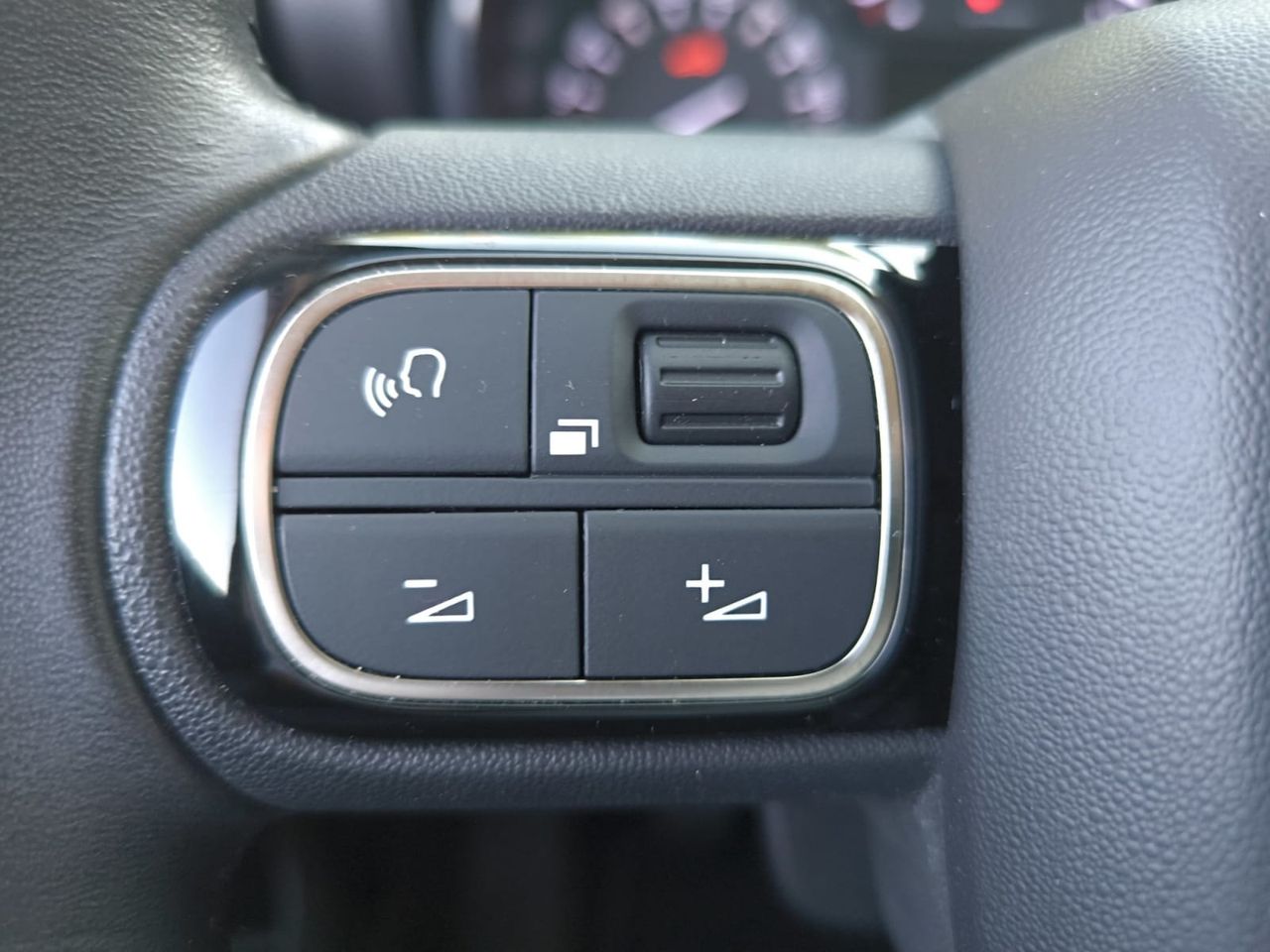 Citroën C3 Aircross BLUE HDI 110 CV C SERIES  - Foto 2