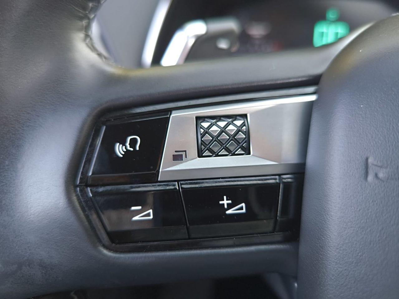 DS DS 7 E TENSE 300 4X4 GRAND CHIC  - Foto 2