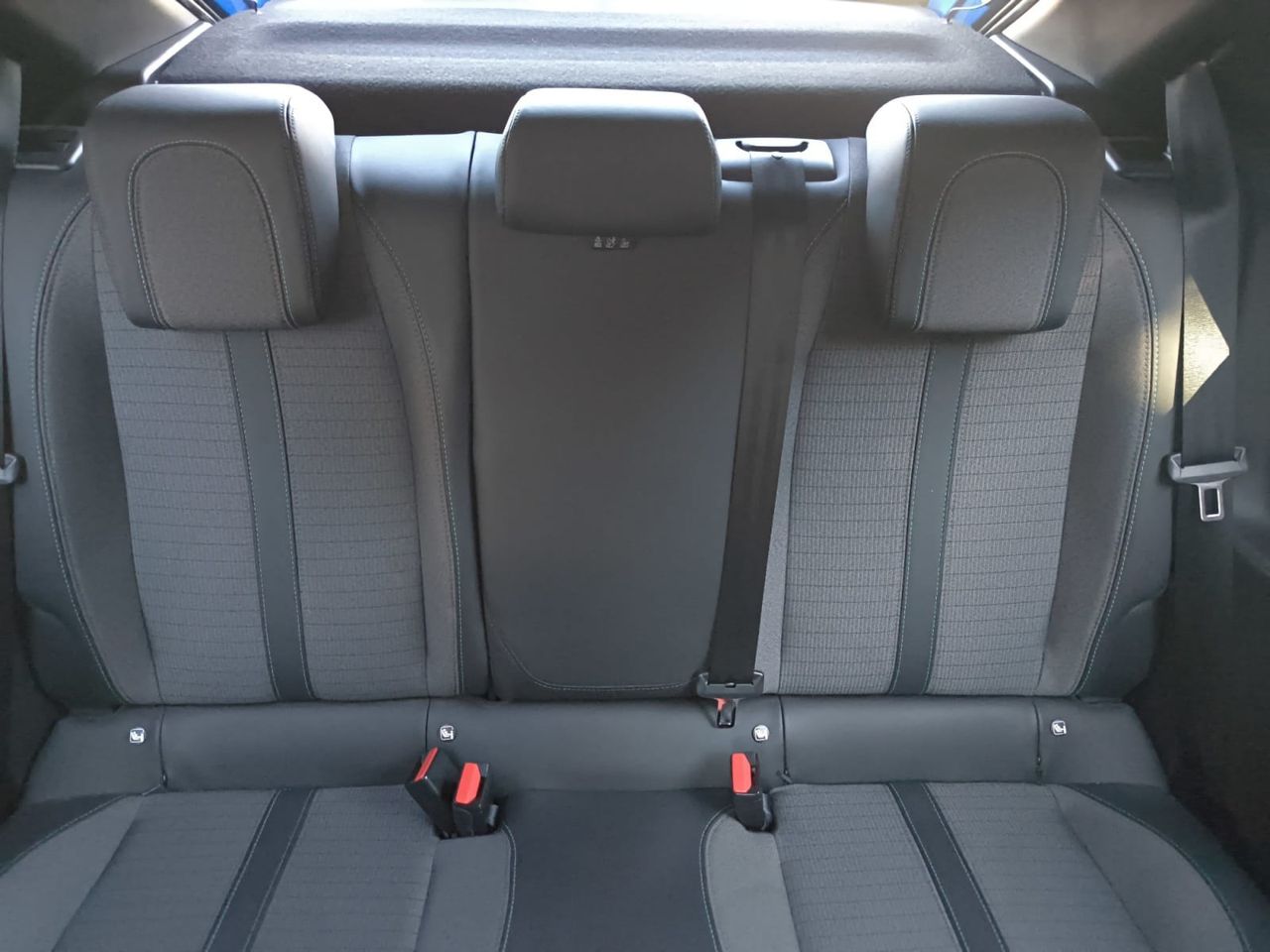 Peugeot 208 ALLURE PURE TECH 100 CV  - Foto 2