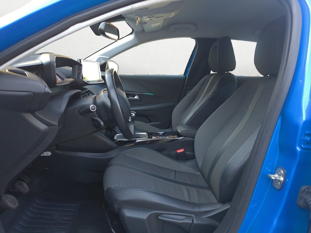 Peugeot 208 ALLURE PURE TECH 100 CV  - Foto 2