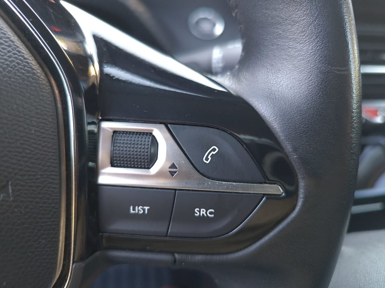 Peugeot 208 ALLURE PURE TECH 100 CV  - Foto 2