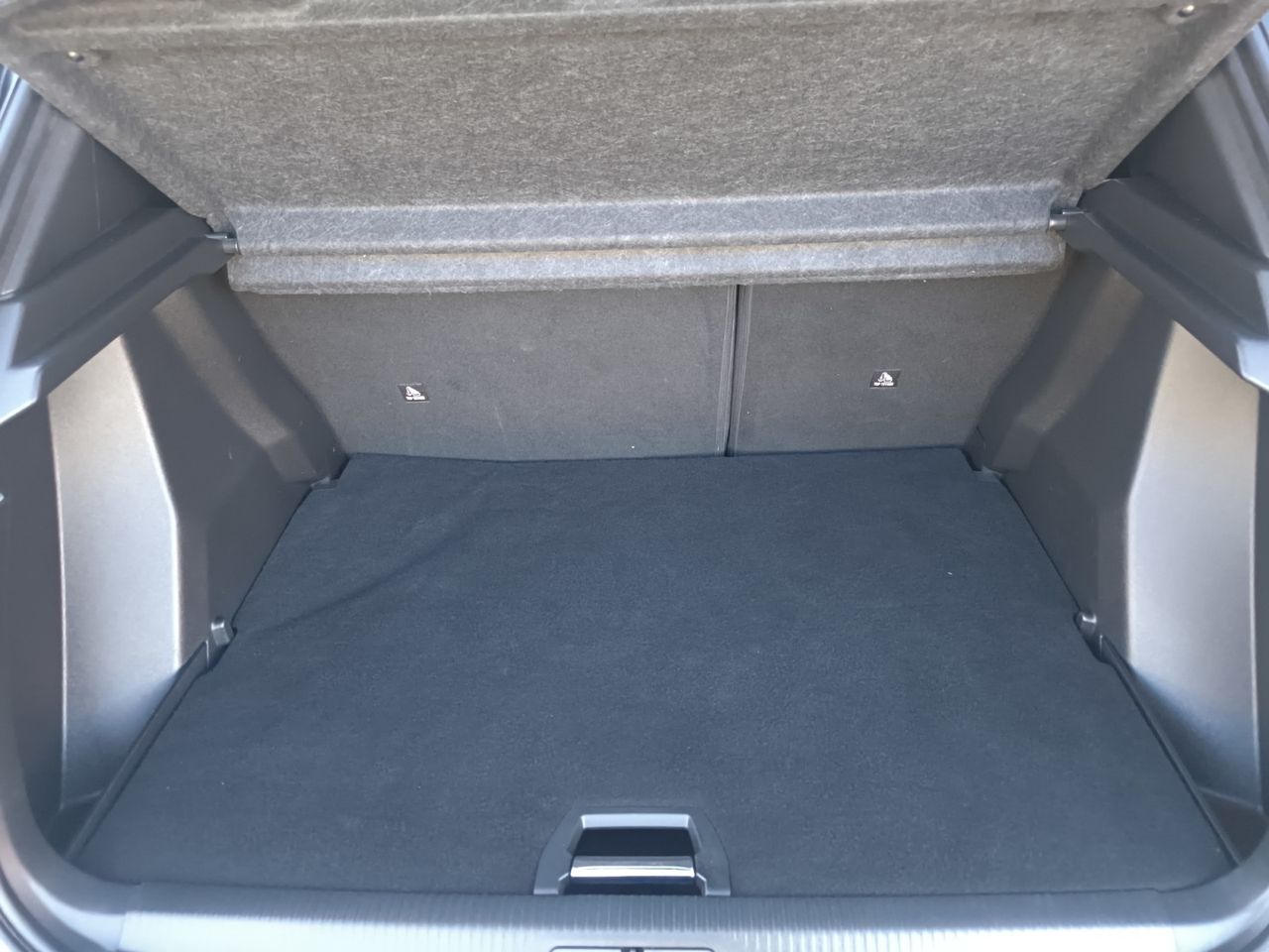 Peugeot e-2008 GT LINE ELECTRICO 136 CV  - Foto 2