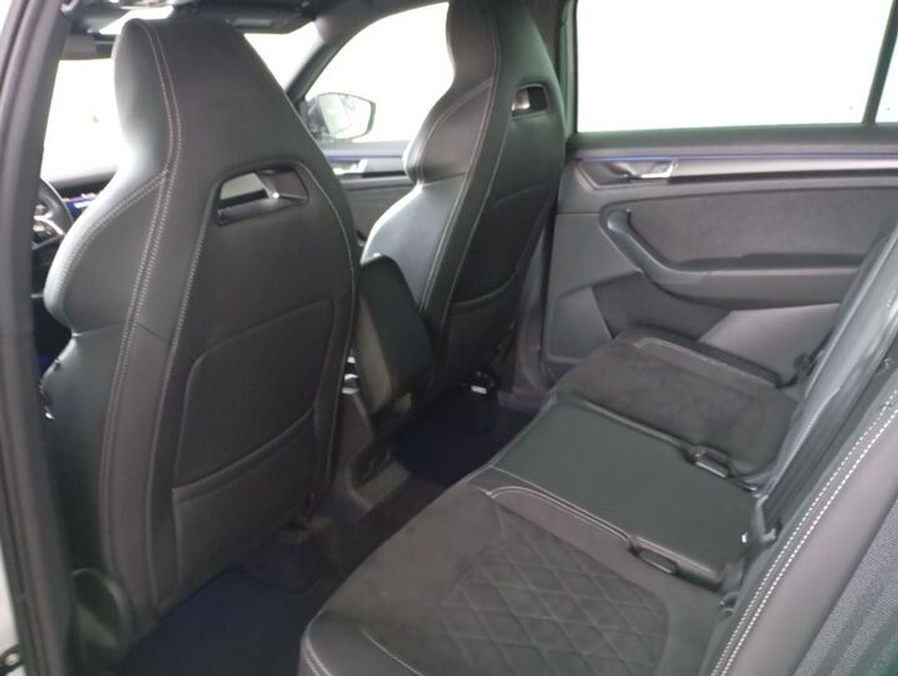 Skoda Kodiaq 2.0 TDI 150 CV DSG 4X4 SPORTLINE  - Foto 2