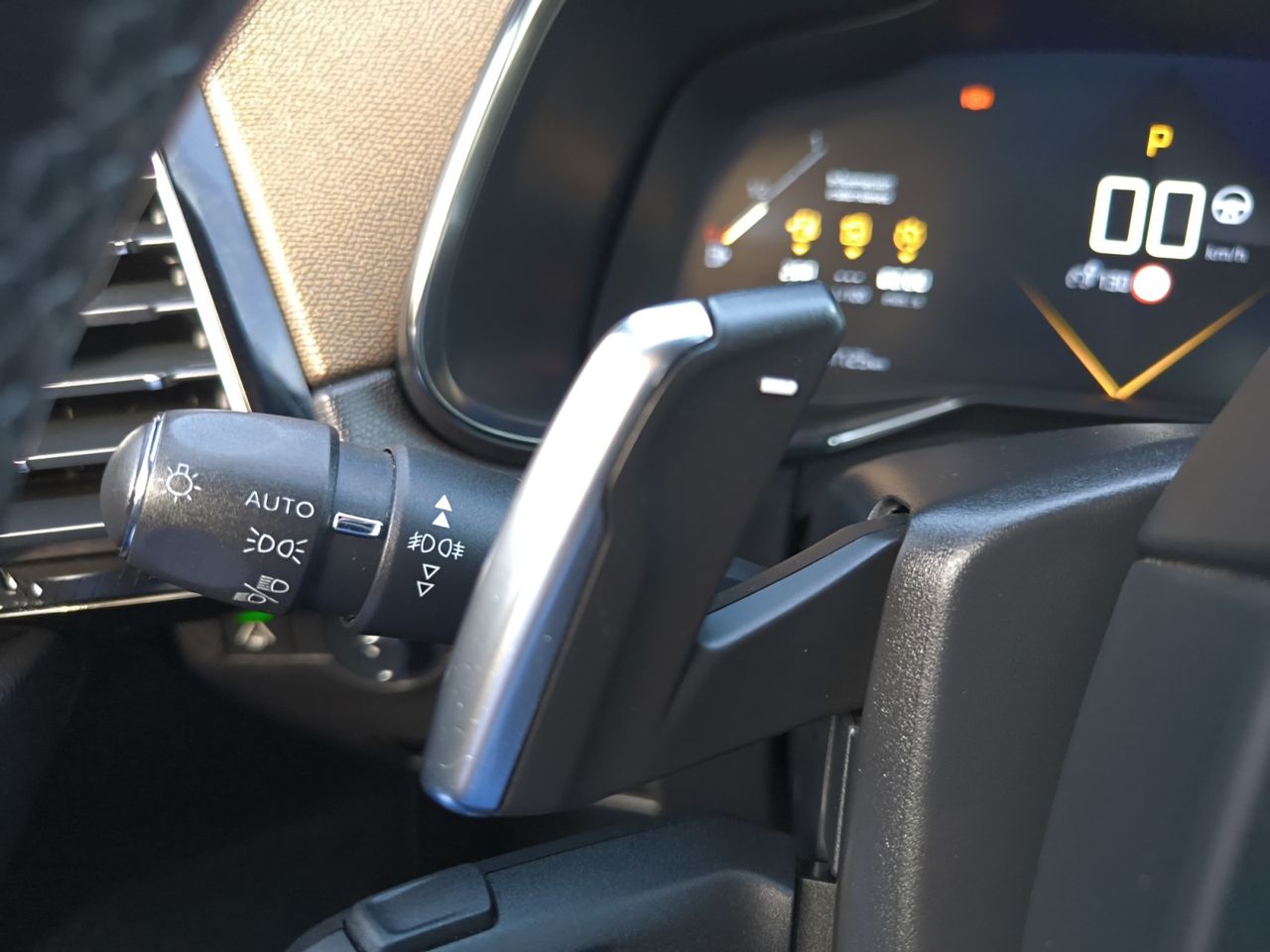 DS DS 7 CROSSBACK BLUE HDI 130 CV AUT SO CHIC  - Foto 2