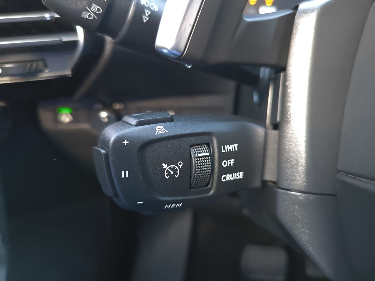 DS DS 7 CROSSBACK BLUE HDI 130 CV AUT SO CHIC  - Foto 2