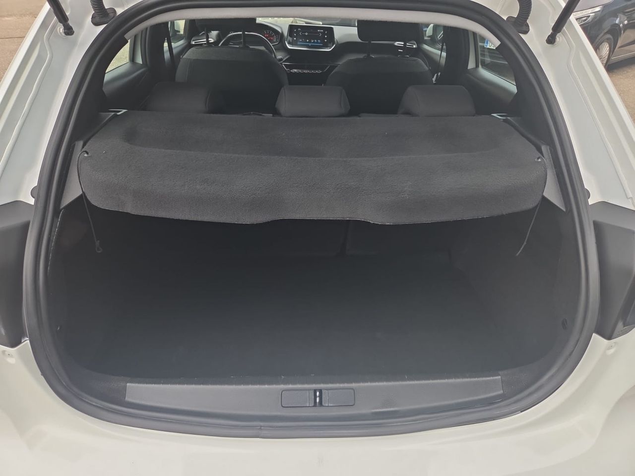 Peugeot 208 ACTIVE PACK BLUE HDI 100 CV  - Foto 2