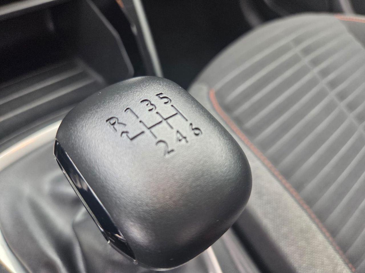 Peugeot 208 ACTIVE PACK BLUE HDI 100 CV  - Foto 2