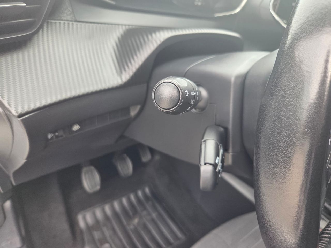 Peugeot 208 ACTIVE PACK BLUE HDI 100 CV  - Foto 2