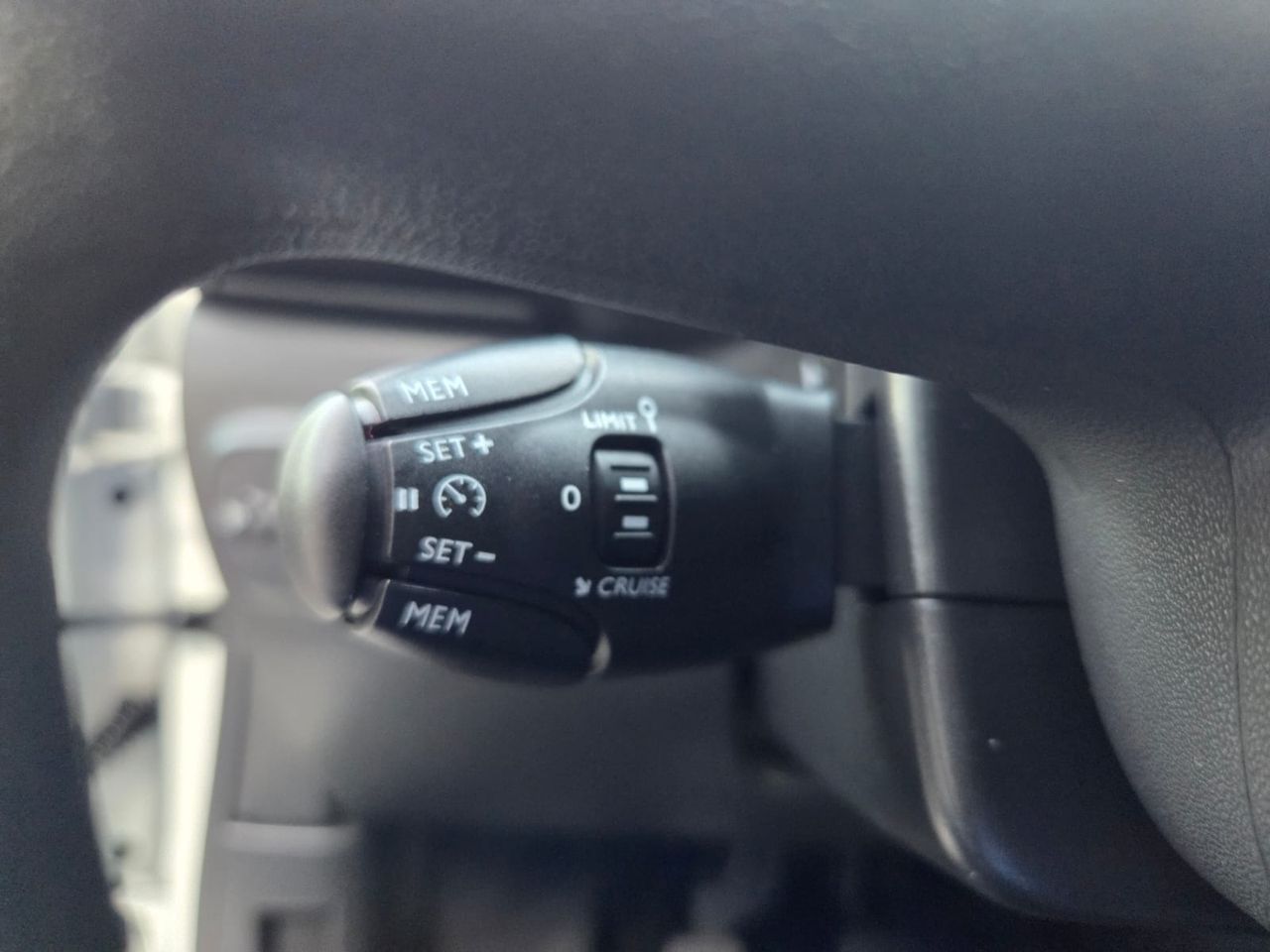 Citroën C3 PURE TECH 83 CV FEEL  - Foto 2