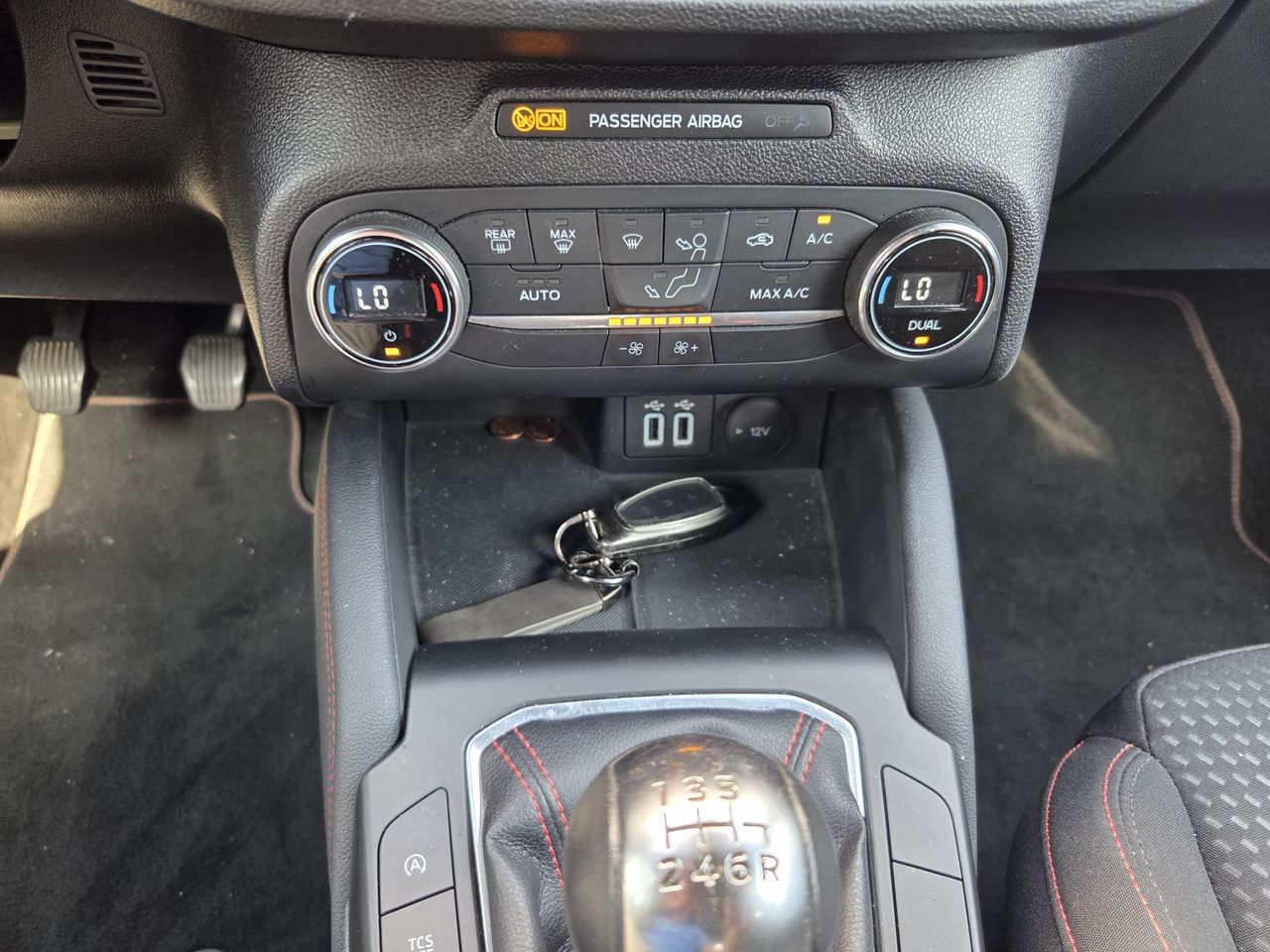 Ford Focus ST LINE ECOBOOST 125 CV  - Foto 2