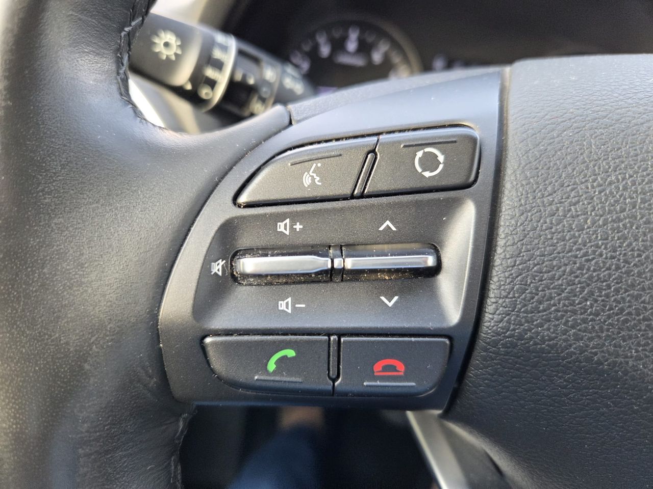 Hyundai i30 1.4 TGDI STYLE FASTBACK  - Foto 2