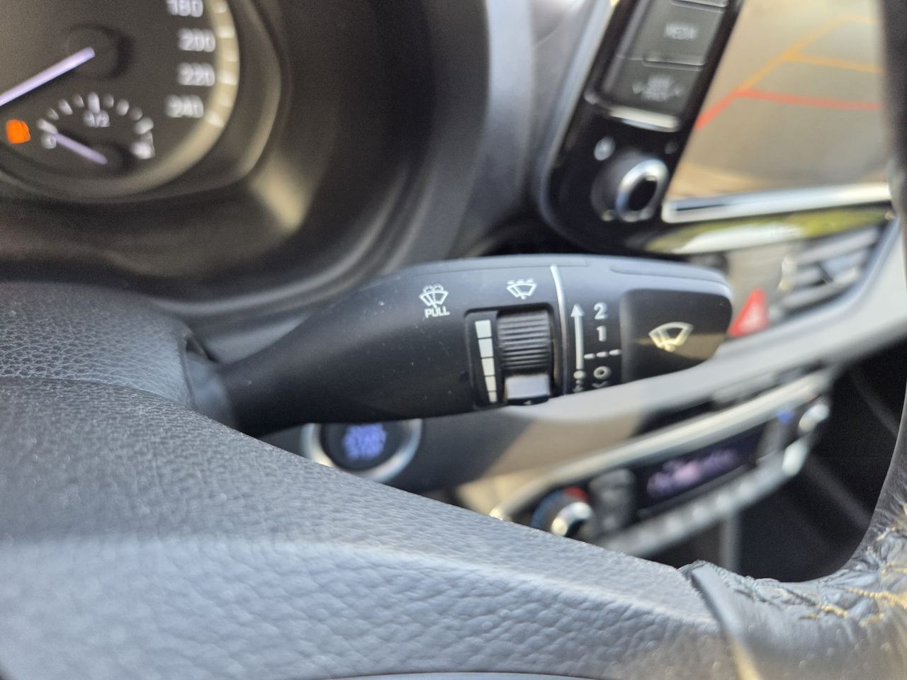 Hyundai i30 1.4 TGDI STYLE FASTBACK  - Foto 2