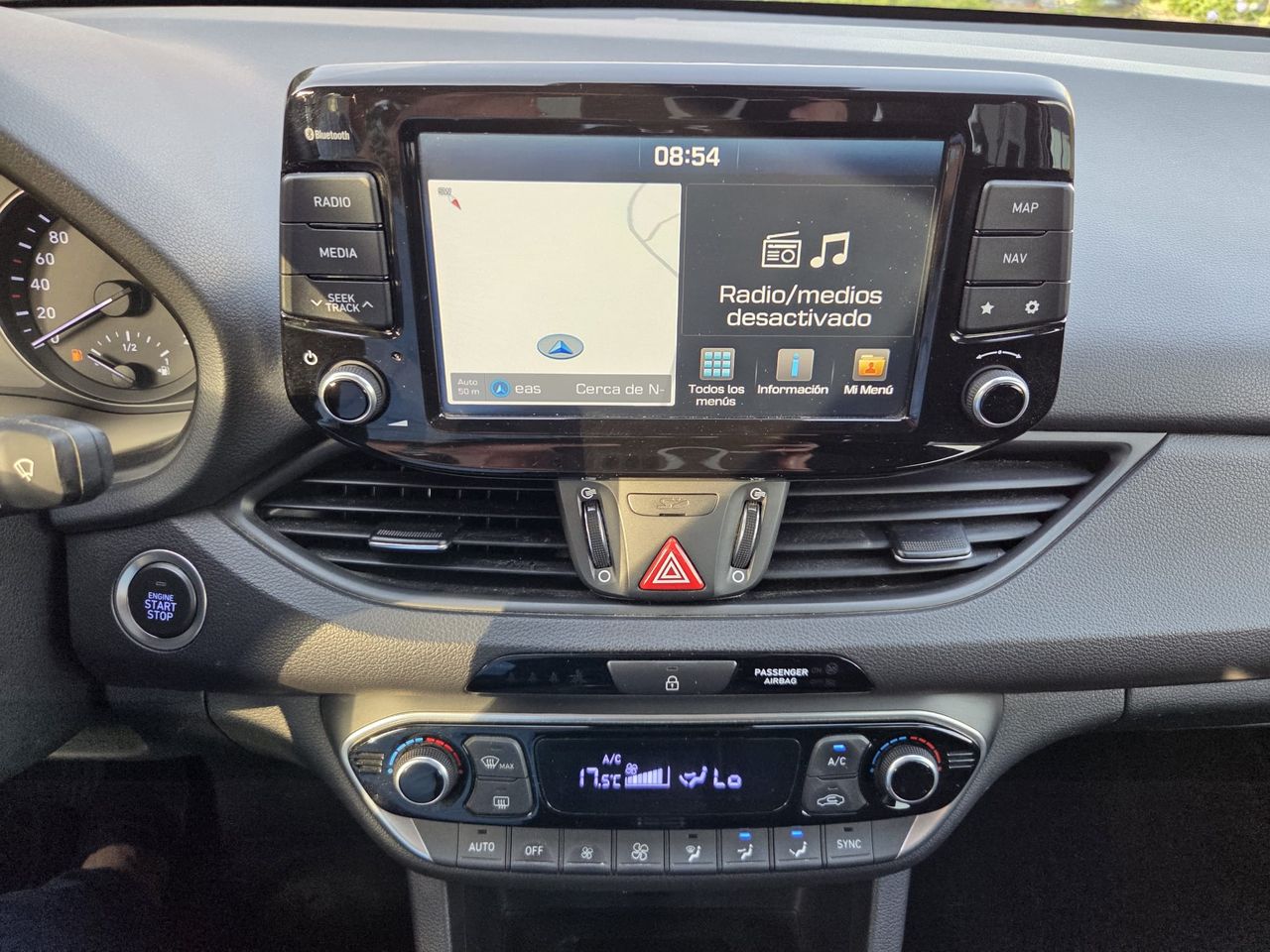 Hyundai i30 1.4 TGDI STYLE FASTBACK  - Foto 2