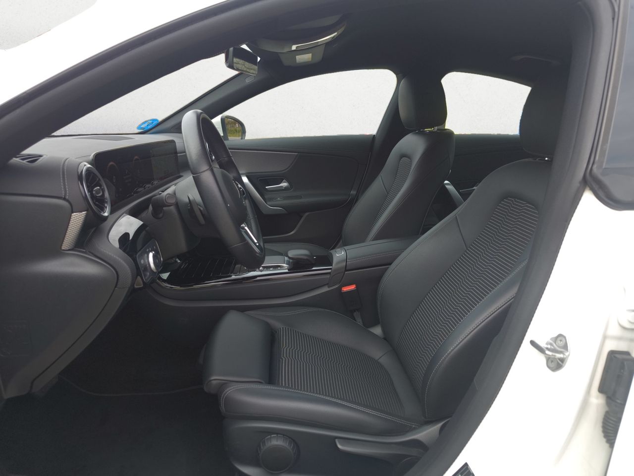 Mercedes CLA 250 e + PAQ ADVANTAGE + INT SMARTPHONE  - Foto 2