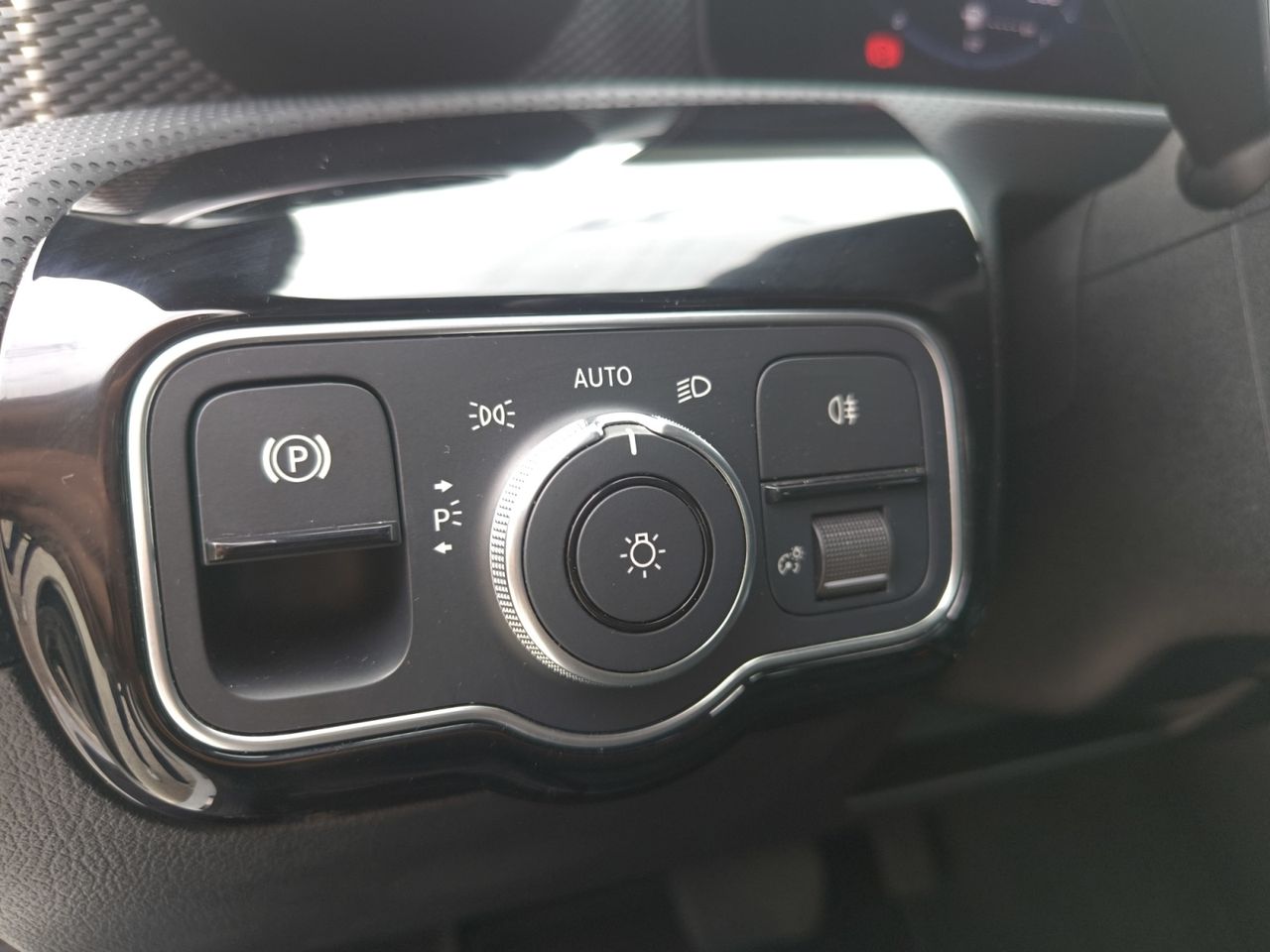 Mercedes CLA 250 e + PAQ ADVANTAGE + INT SMARTPHONE  - Foto 2